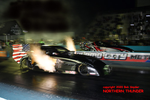 (near lane) Allan Middendorf - 'American Outlaw' vs (far lane) Mark Billington - 'Sons of Thunder'